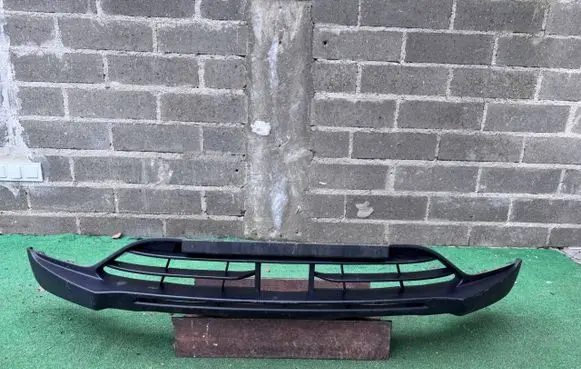 Dacia Spring Front bumper lower grill 620222726R