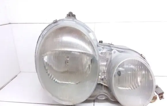 Mercedes-Benz E W210 Headlight/headlamp 4401132RLHDX01