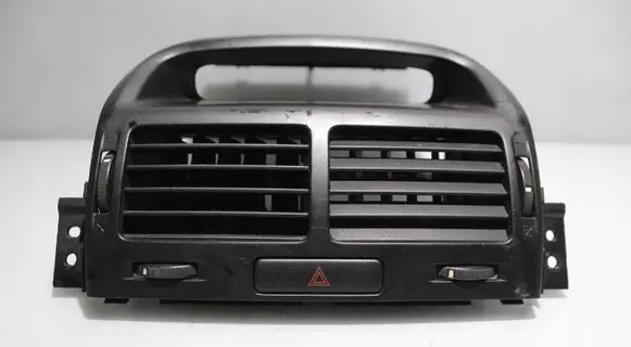 Suzuki Grand Vitara II Dashboard air vent grill cover trim 