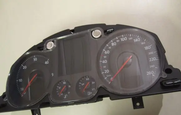 Volkswagen PASSAT B6 Speedometer (instrument cluster) 3C0920871