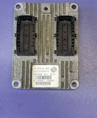 Fiat Punto (199) Engine control unit/module 51926687 0100456E A24HP269M