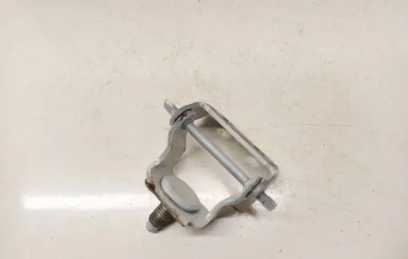 Ford Ka Tailgate/trunk/boot hinge E3B5A42900AB