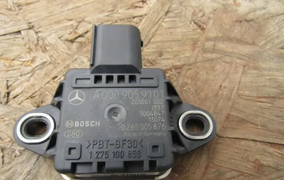 Mercedes-Benz E W212 ESP acceleration yaw rate sensor A0009059101