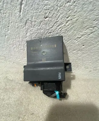 Audi A6 S6 C6 4F Gateway control module 4F0907468D 4F0910468A 80061F7MML