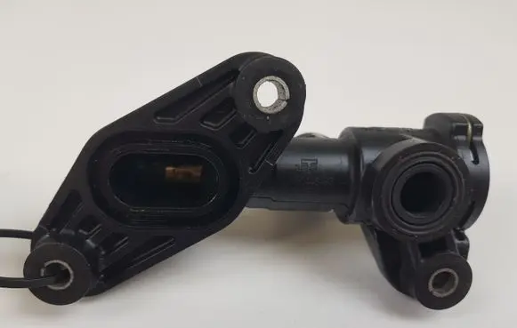Thermostat/thermostat housing