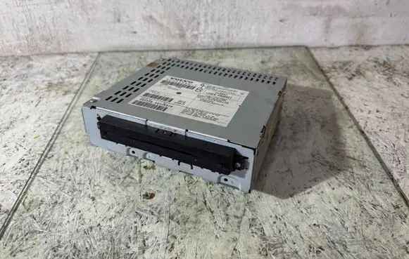 Volvo V50 CD/DVD changer 307325861 46109276
