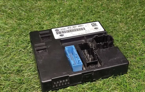 Audi A6 S6 C6 4F Comfort/convenience module 4F0907289J 4F0910289J
