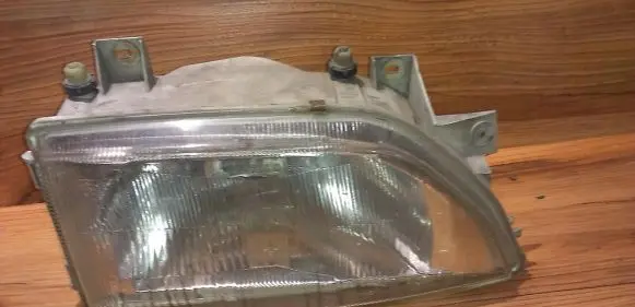 Ford Escort Headlight/headlamp 93ag13005c2c