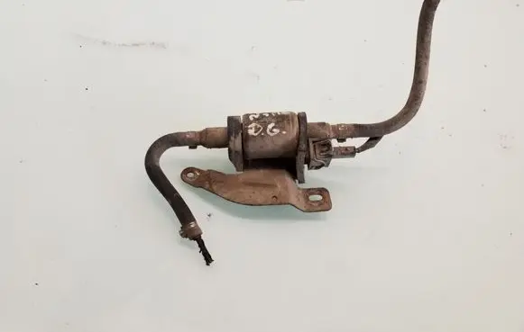 Mercedes-Benz S W220 Fuel filter heater 2204700394