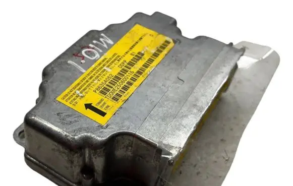 Mitsubishi Outlander Airbag control unit/module P8635A052 TD0ME250600115