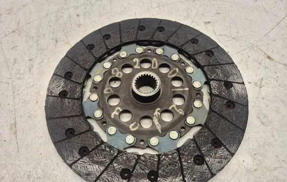Volvo S60 Clutch pressure plate 33500
