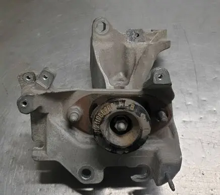 Renault Zoe Gearbox mount 112223722R