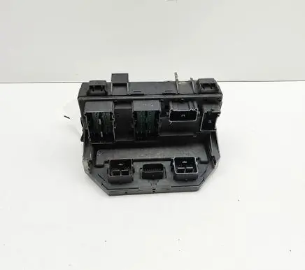 Jeep Grand Cherokee (WK) Fuse module 68089320AD