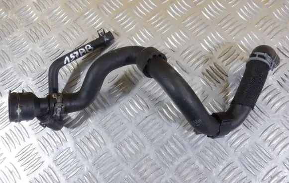 Volkswagen Tiguan Engine coolant pipe/hose 5N0122157A 123695