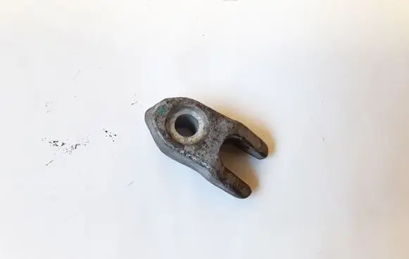 Opel Antara Fuel Injector clamp holder 8M1