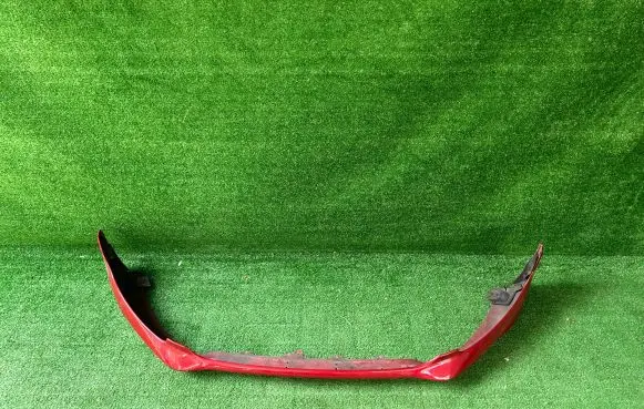Front bumper lip