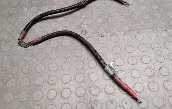 BMW 5 E39 Positive cable (battery) 2247942