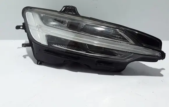 Volvo V60 Headlight/headlamp 32228810