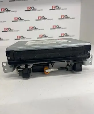 Jaguar F-Pace Radio/CD/DVD/GPS head unit FW9311B608AD 7503350004