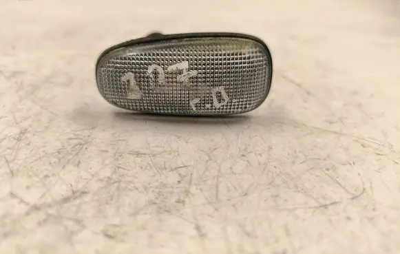 Opel Zafira A Front fender indicator light 