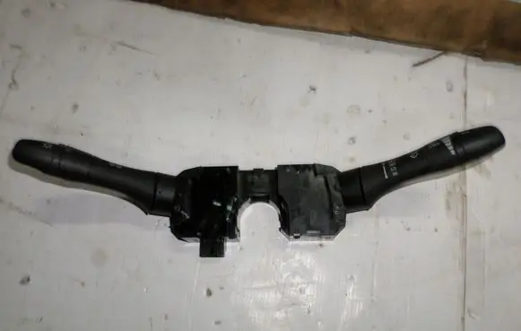 Infiniti EX Wiper turn signal indicator stalk/switch