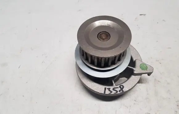 Opel Calibra Water pump 90281612 1334017 PA624P