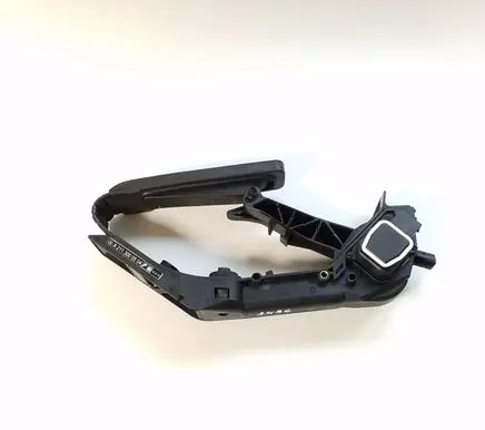 Mercedes-Benz CLS C219 Accelerator throttle pedal A2113000504