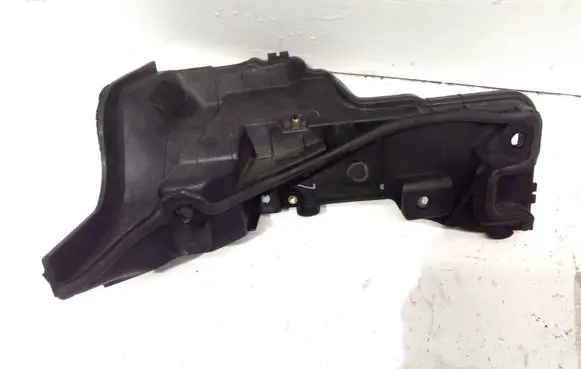 Battery bracket
