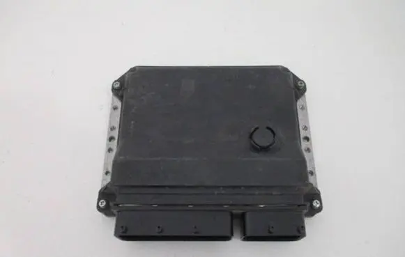 Toyota RAV 4 (XA40) Engine control unit/module 89661-42J40