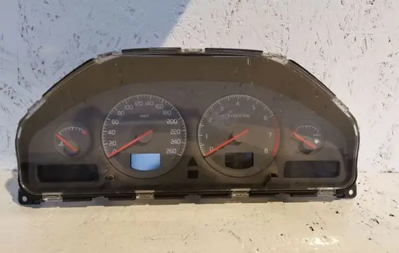 Volvo S80 Speedometer (instrument cluster) 9483484