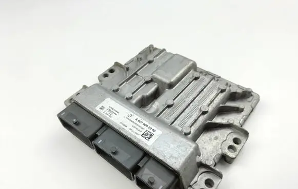 Mercedes-Benz A W176 Engine control unit/module A6079002200 S180212084A