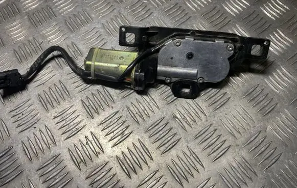 BMW 5 E60 E61 Tailgate/trunk/boot lock/catch/latch 07129931 7129931
