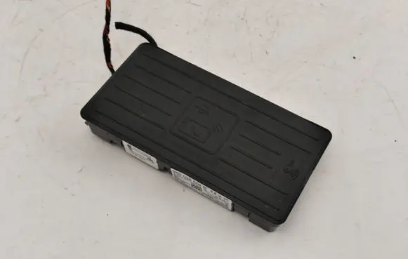 Audi A4 S4 B9 8W Wireless charging module 4K0035502B 4774A18600 RK718600