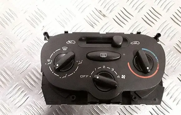 Peugeot 206 CC Climate control unit behr99210