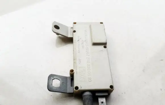 Antenna control unit