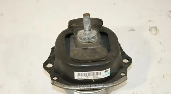 BMW X6 F16 Engine mount bracket P678065303