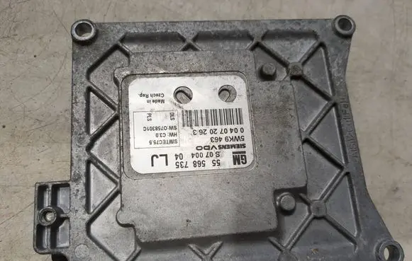 Opel Astra H Engine control unit/module 55568735 5WK9463 0040720263