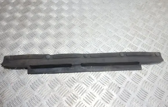 Jeep Patriot Intercooler air guide/duct channel 1365245