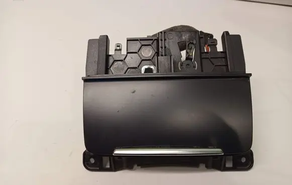 Audi A4 S4 B8 8K Ashtray (front) 8K0857951