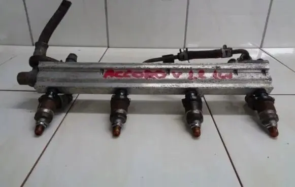 Honda Accord Fuel injector supply line/pipe 