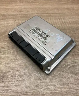 Audi A6 S6 C5 4B Engine control unit/module ECU 4B0907401E 0281001833