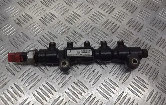 Ford Focus Fuel main line pipe 9654592680