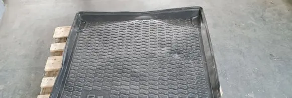 Audi RS Q8 Rubber trunk/boot mat liner 4M8061180