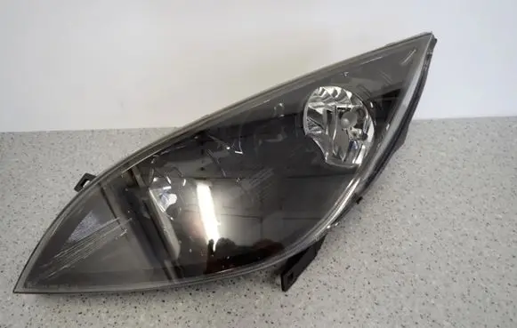 Mitsubishi Colt Headlight/headlamp