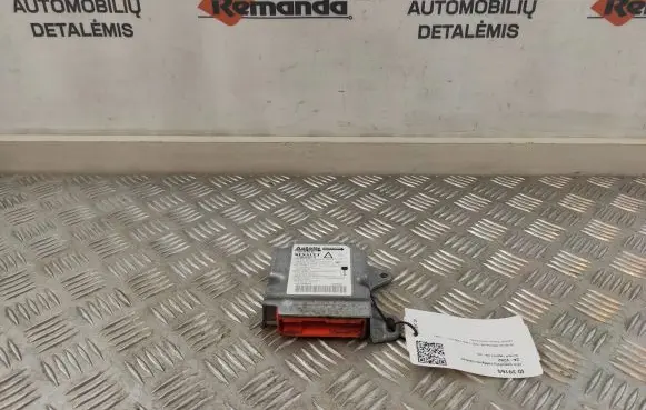 Renault Laguna I Airbag control unit/module 7700429613C 8161CE02457 550629600