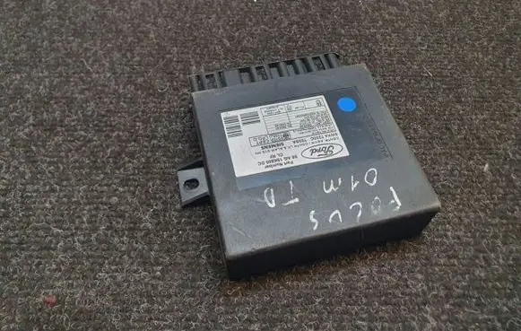 Ford Focus Comfort/convenience module 98AG15K600DC 5WK47230C