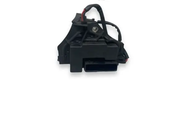 Opel Vectra C Coolant fan relay 870735H 1379131