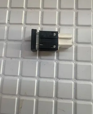 Volkswagen Golf V ESP (stability program) switch 1K0927117