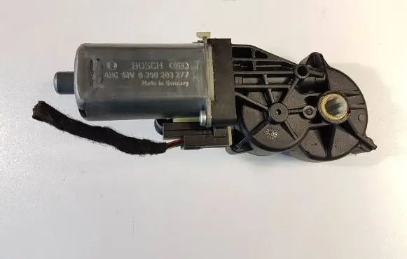 Mercedes-Benz GLK (X204) Seat adjustment motor 0390203277