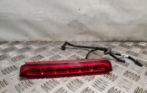 Opel Mokka Third/center stoplight 95151129